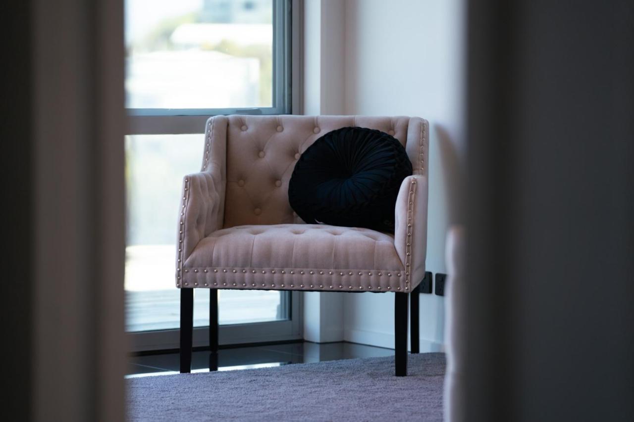 Te Wai • Luxe @ The • Apartment