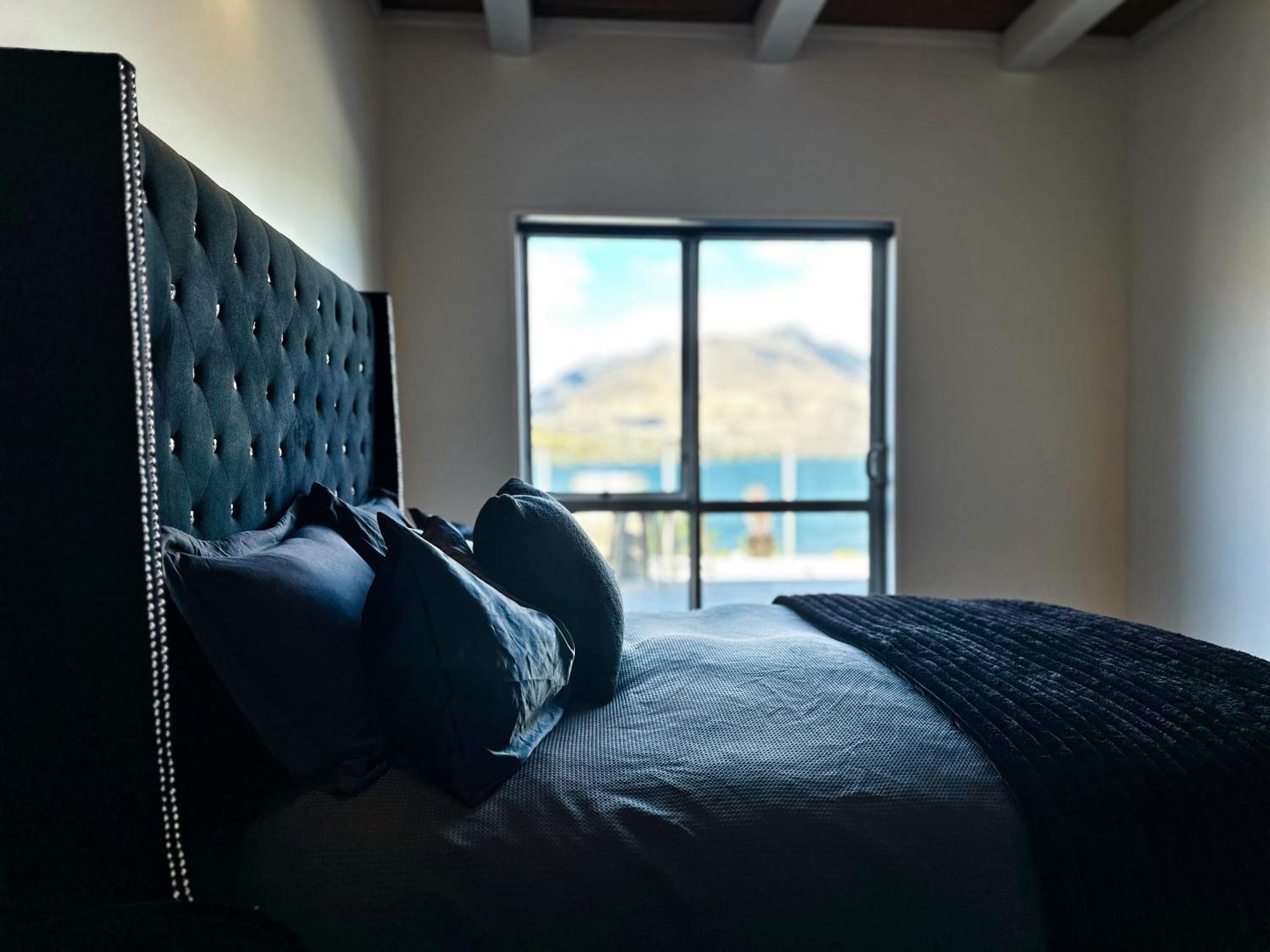 Te Wai • Luxe @ The • Queenstown