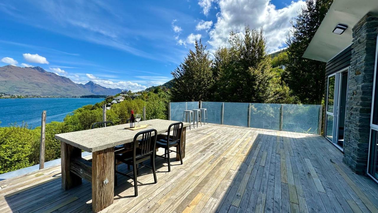 Te Wai • Luxe @ The • *
